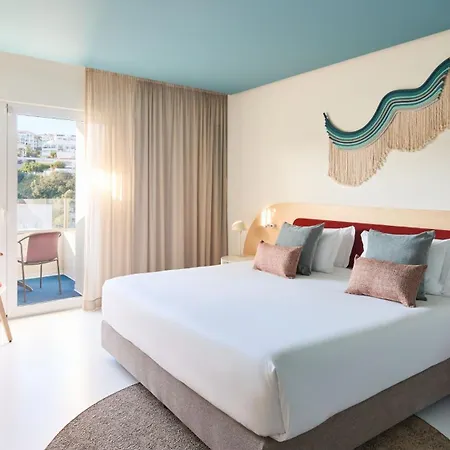 Indigo By Ihg (adults Only) Отель