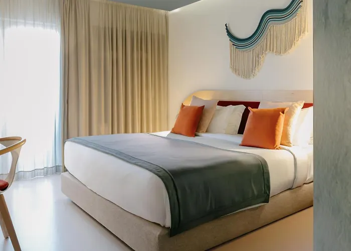 Hotel Indigo By Ihg (adults Only)