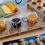 Indigo By Ihg (adults Only) Szálloda
