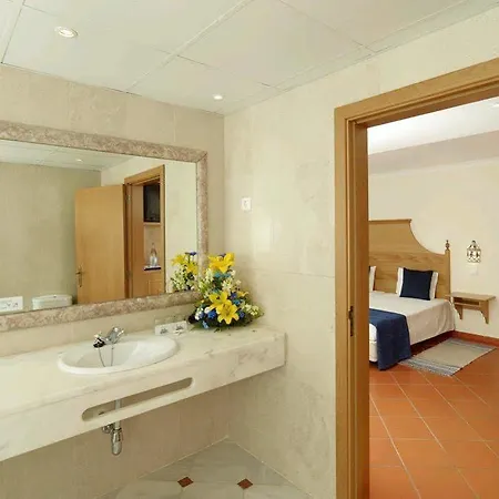 Indigo By Ihg (adults Only) ホテル